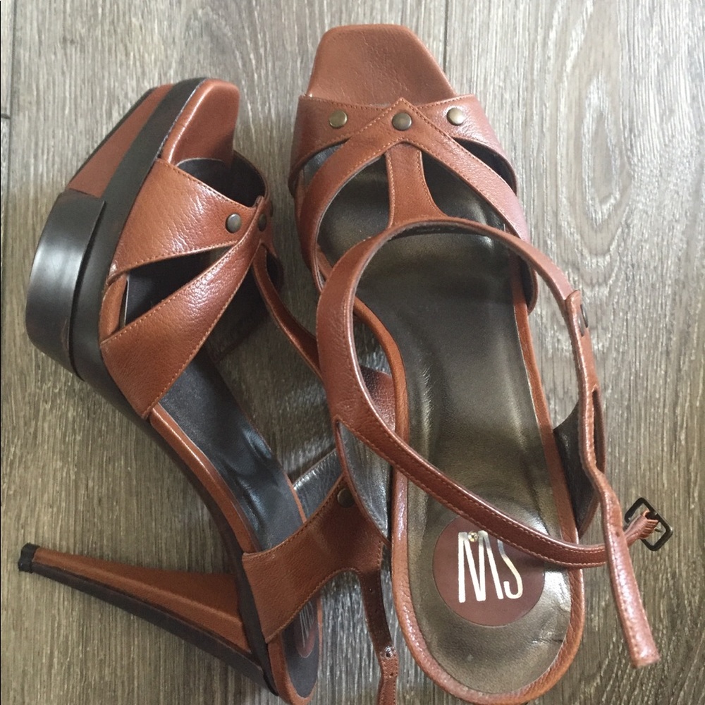 Stuart Weitzman Pumps
